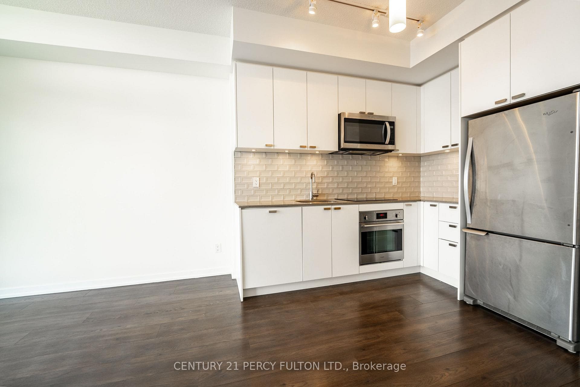 56 Forest Manor Road Unit 2708 photo 10