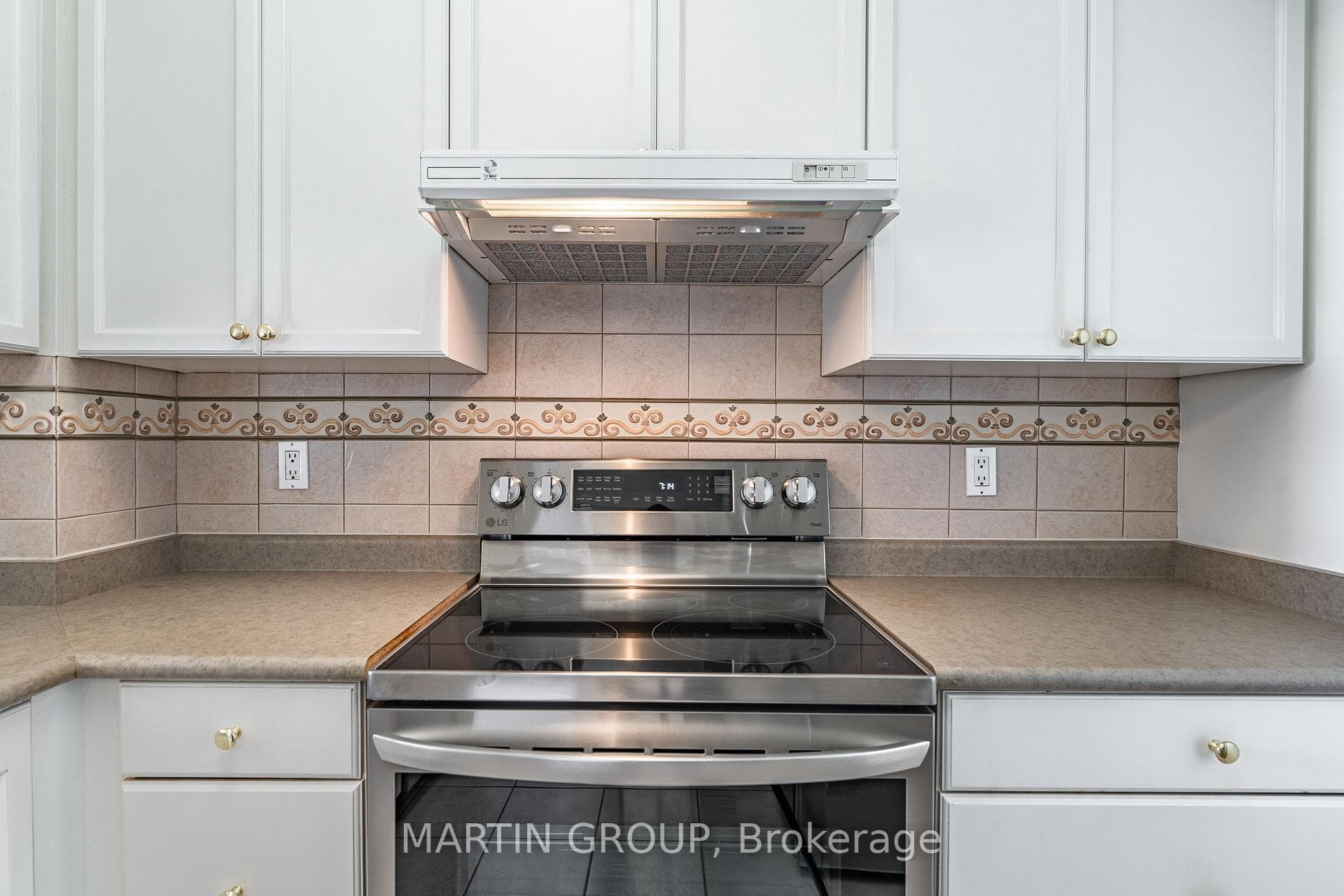 100 BURLOAK Drive Unit 1512 photo 18
