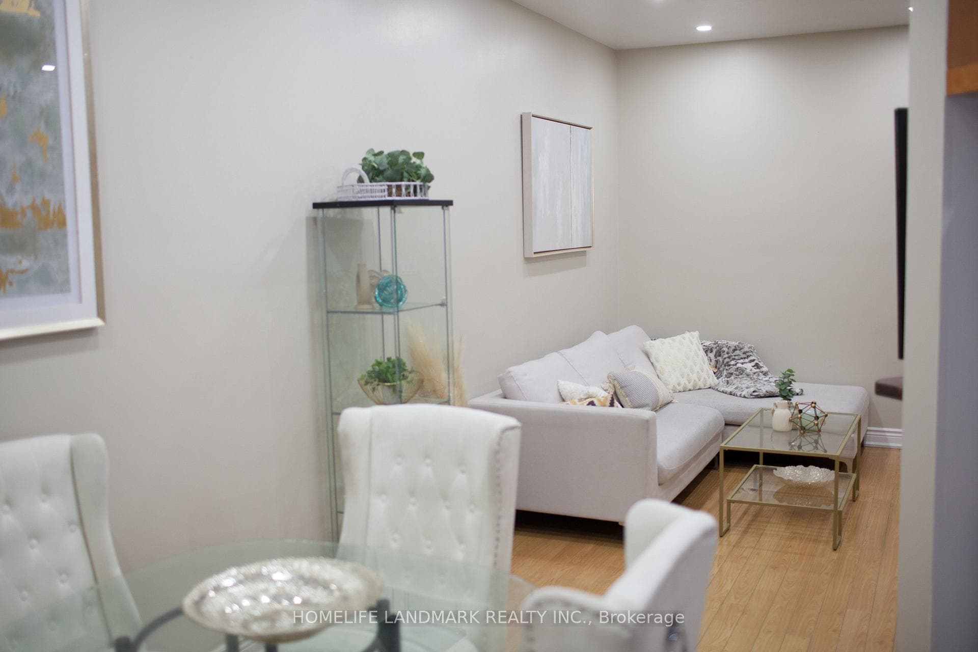 24 Cherryplum Way photo 12