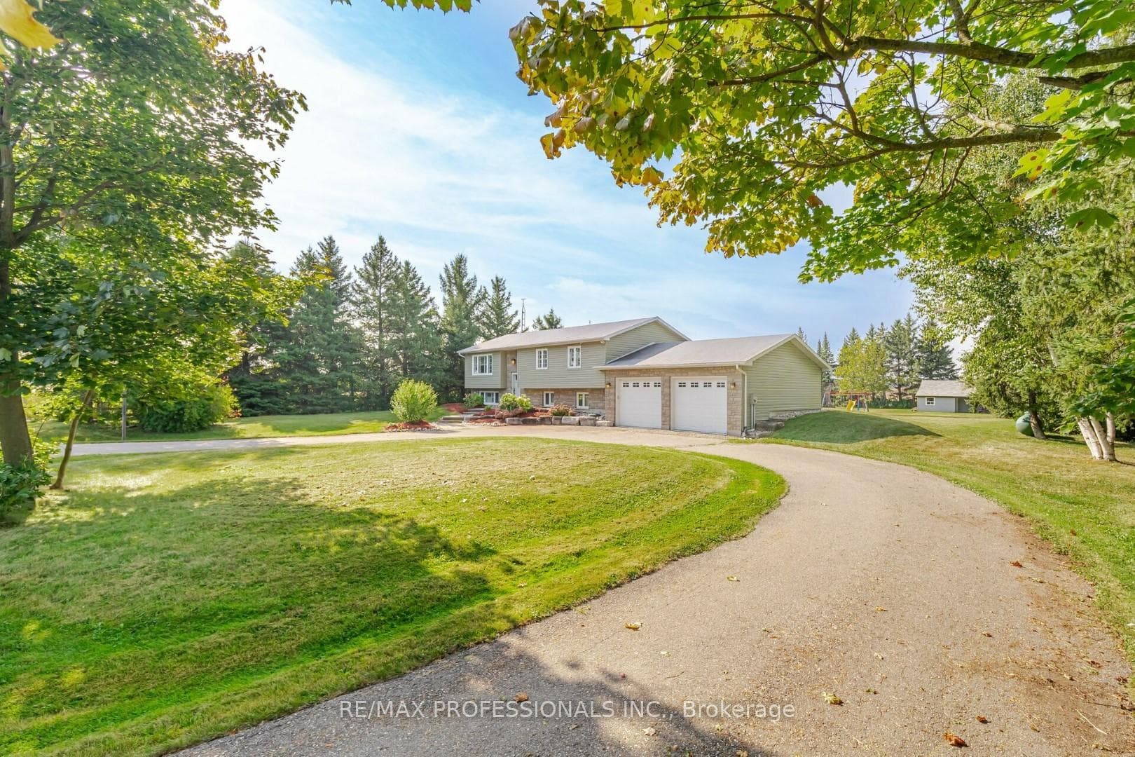 12786 Heritage Road photo 2