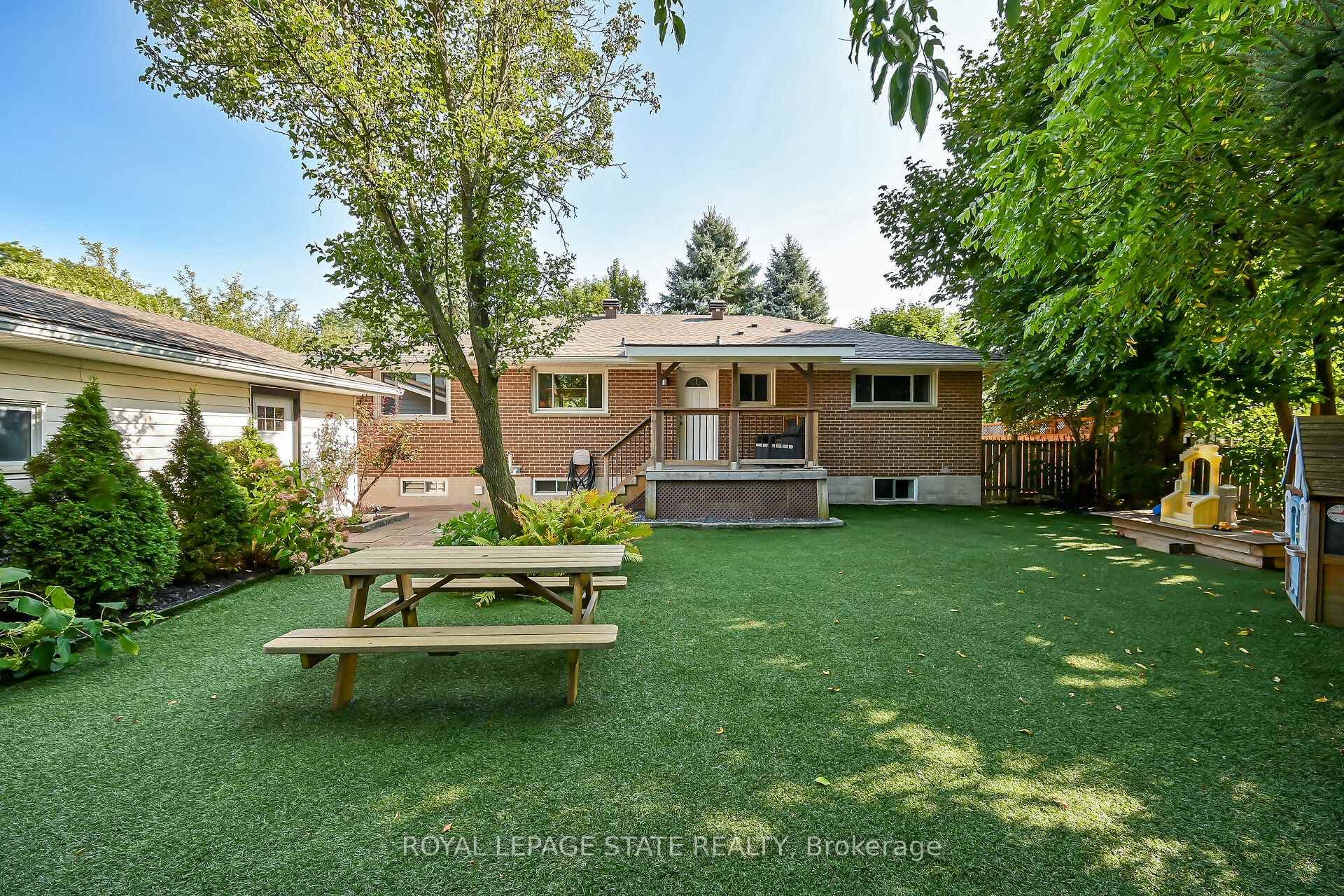 11 Douglas Road photo 23