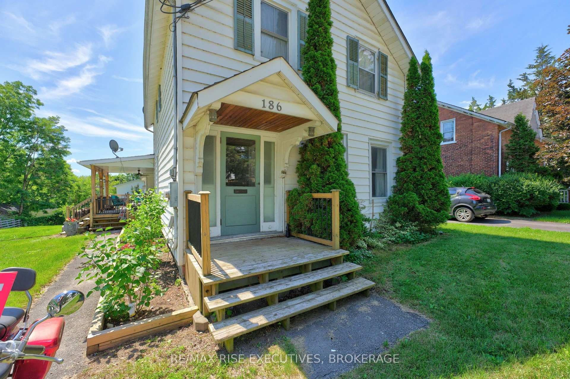 186 Bridge Street photo 28