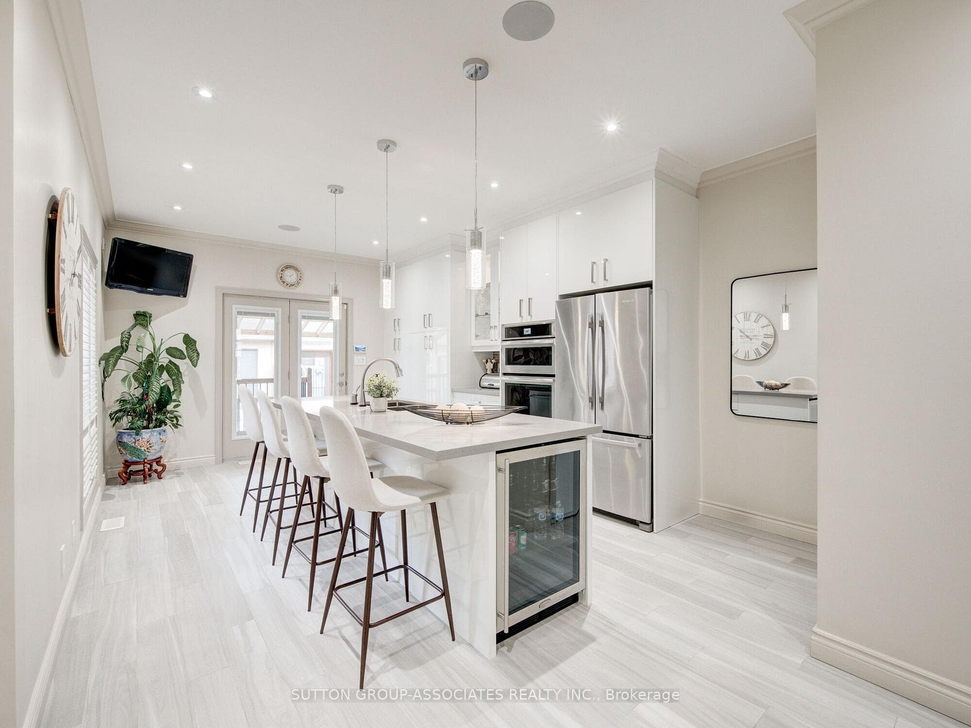 68 Hook Avenue photo 11
