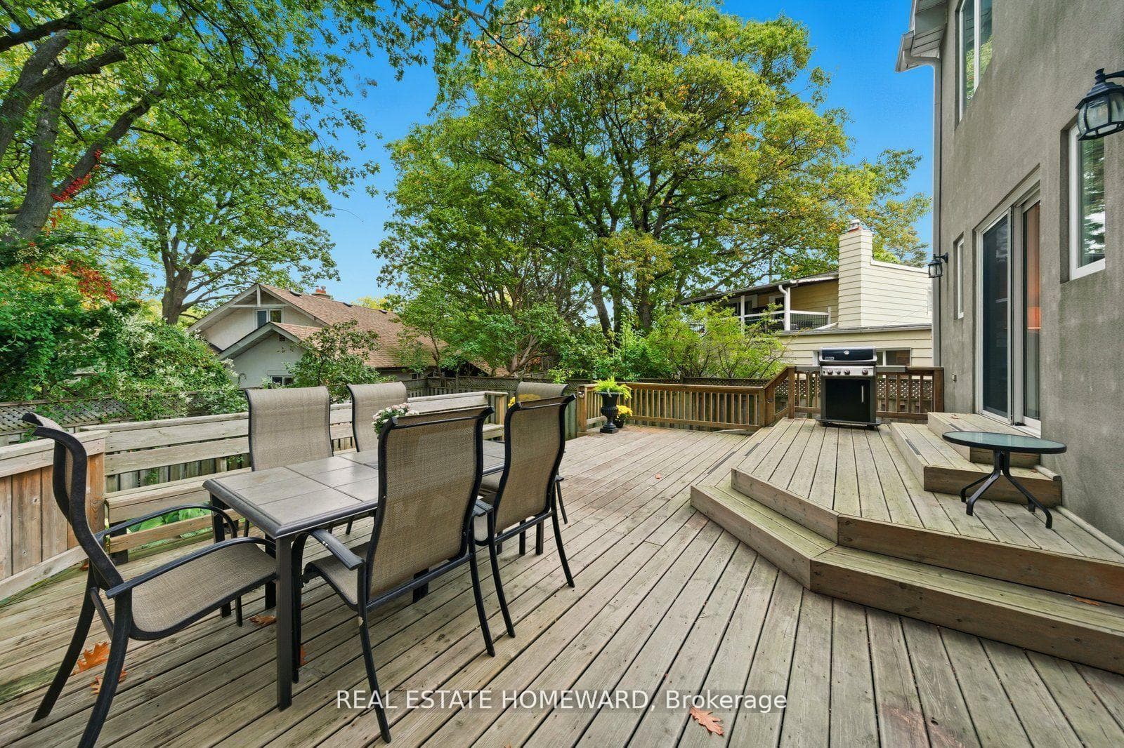 30 Lynn Road photo 35