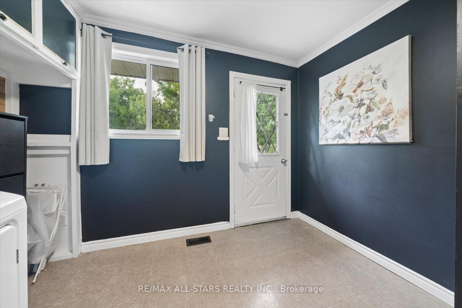 340 Walter Drive photo 29