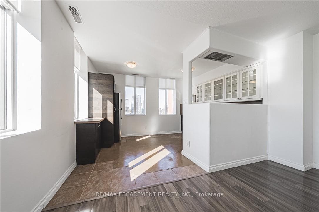 36 JAMES Street Unit 1205 photo 5