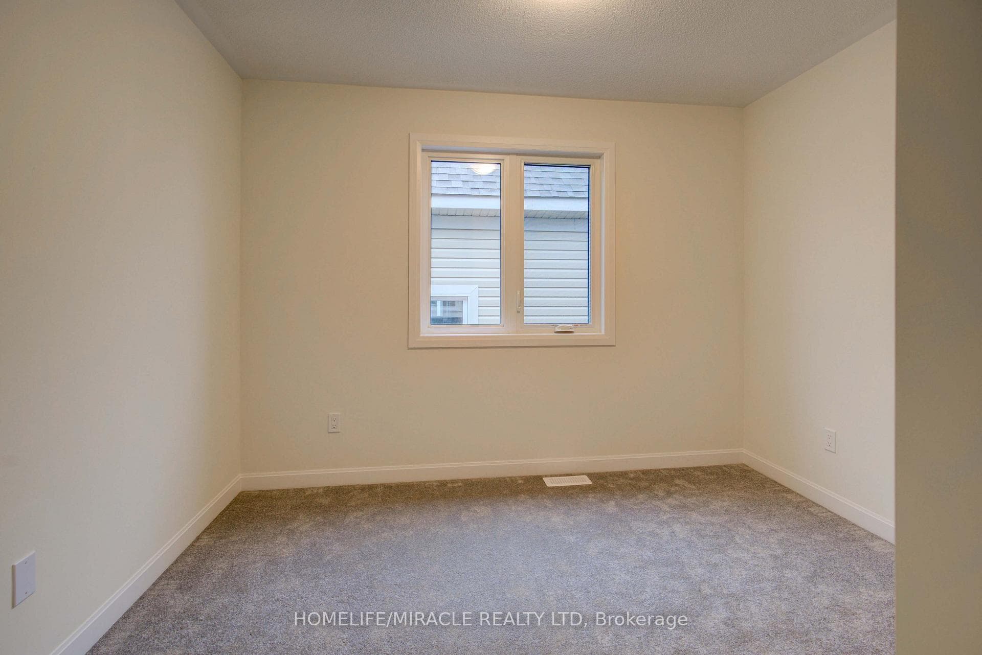 16 Oakmont Drive photo 16