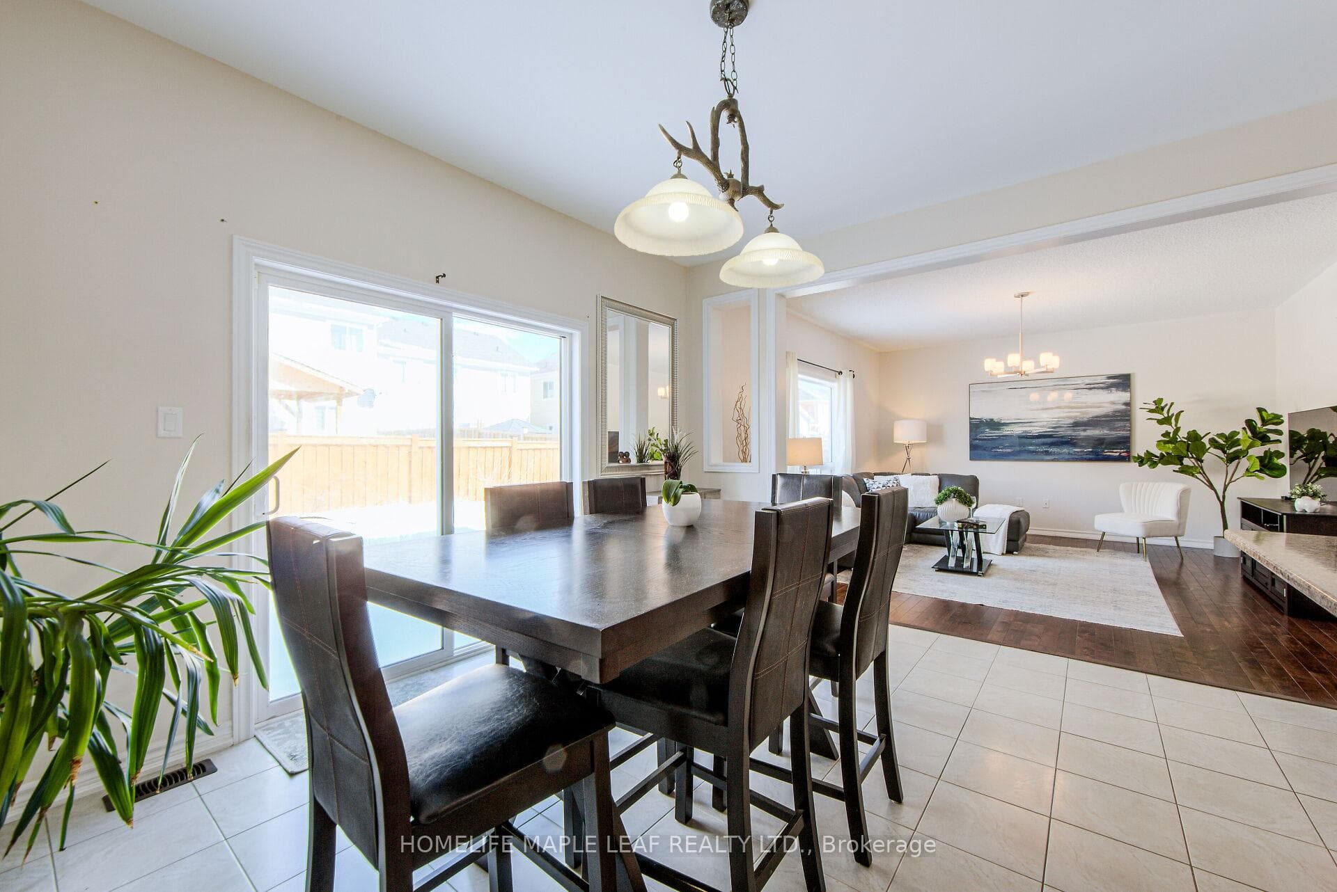 321 Wallace Street photo 16