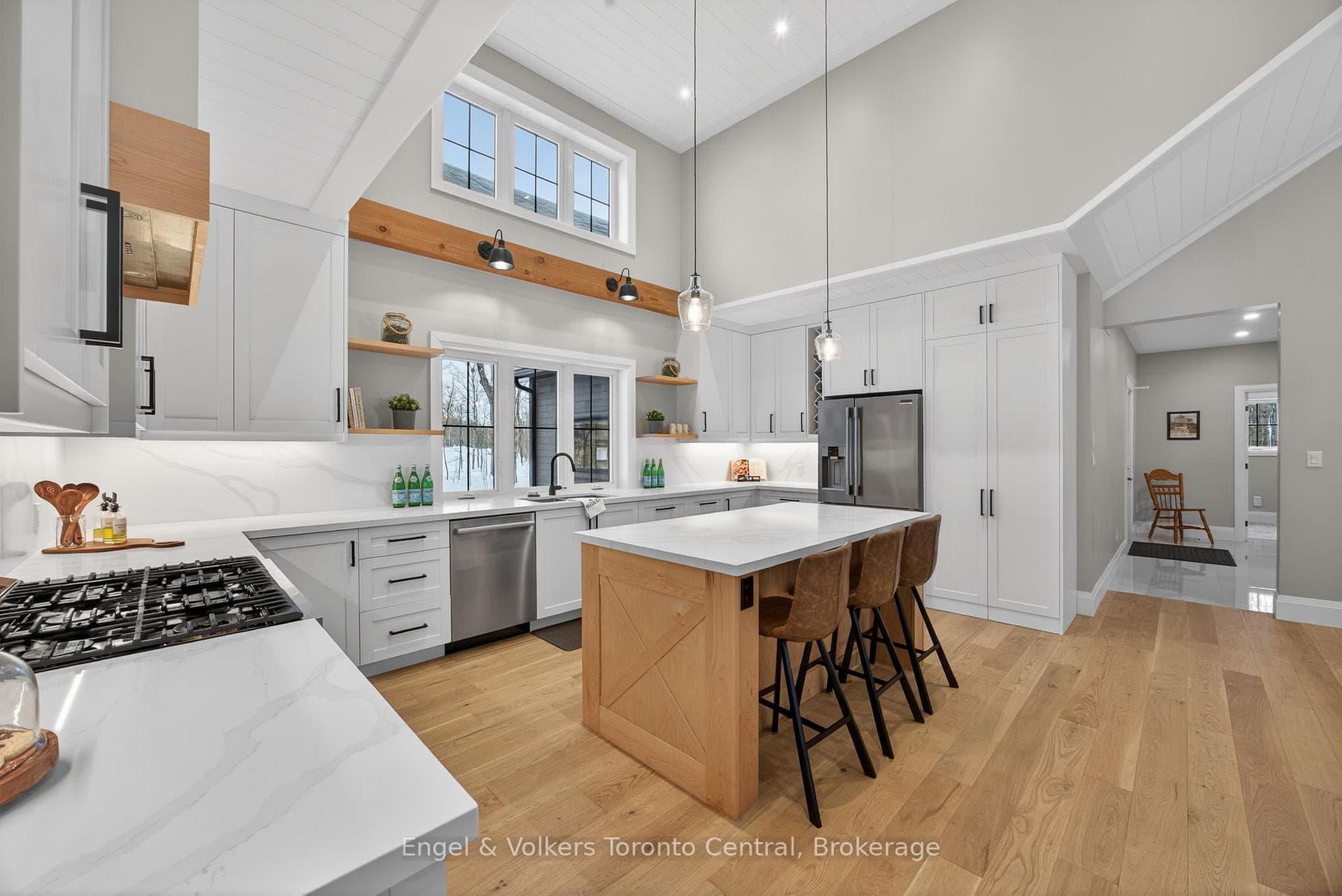 Chefs kitchen with loads of counter space