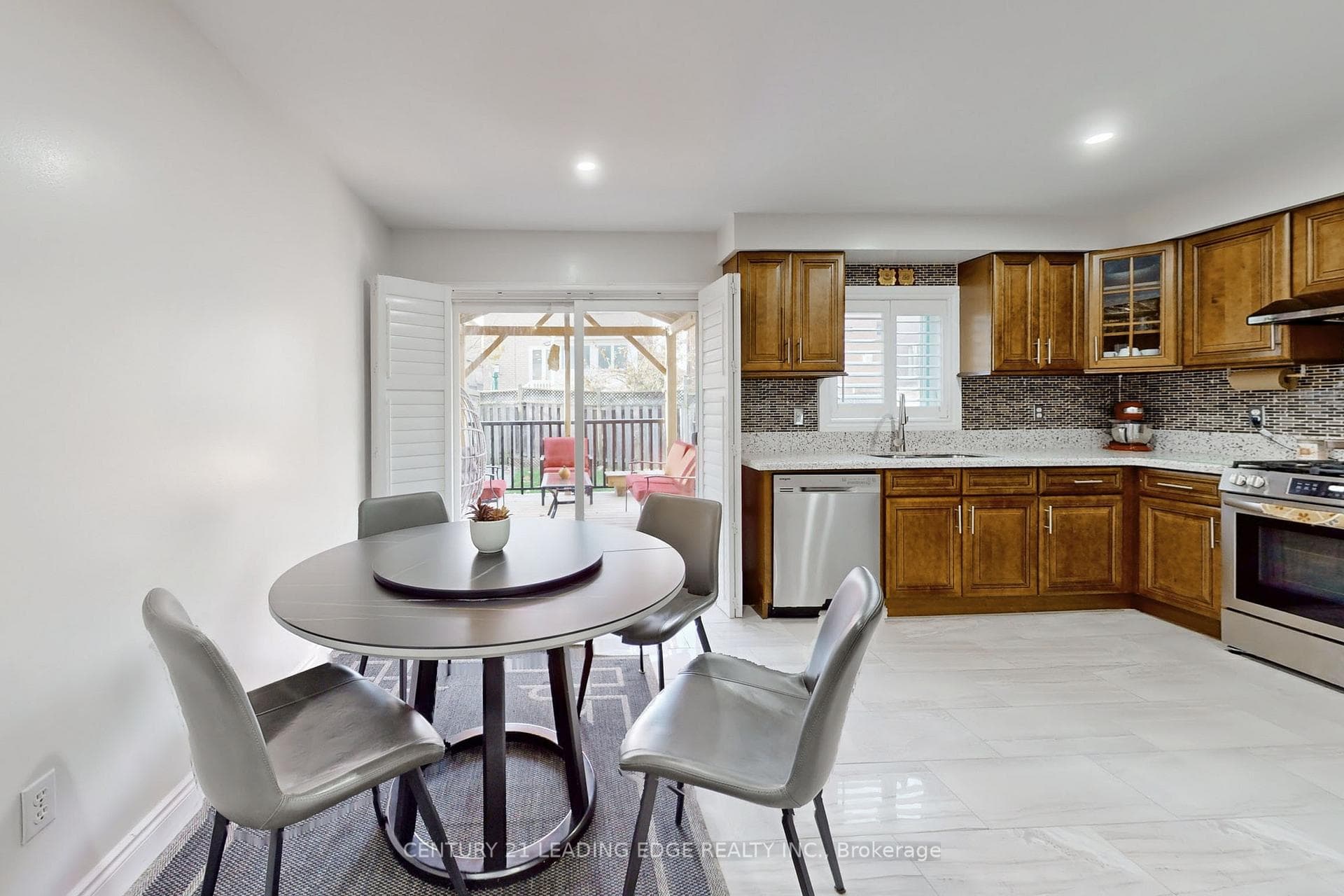 47 Stella Drive photo 10