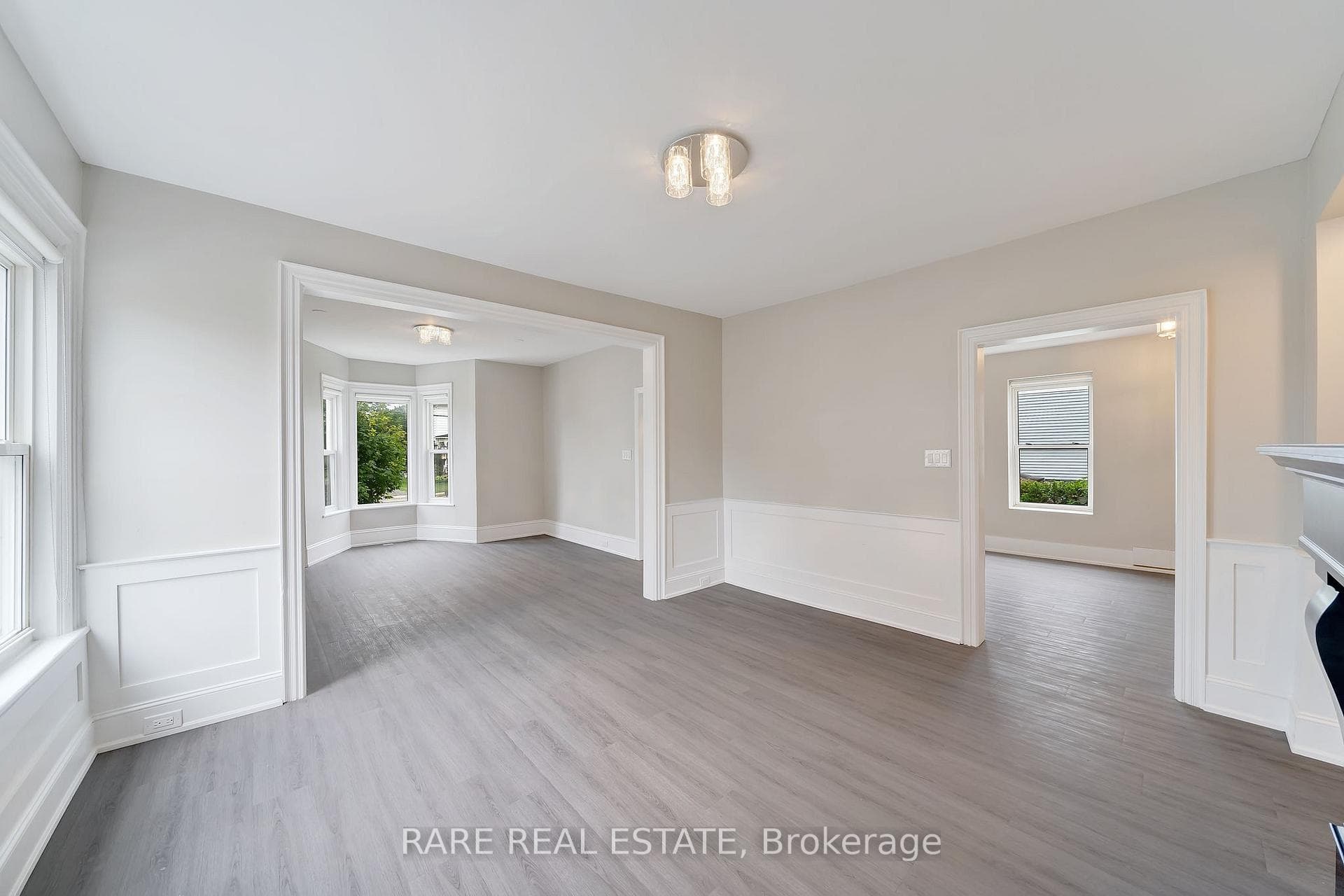 4372 Ontario Street photo 10