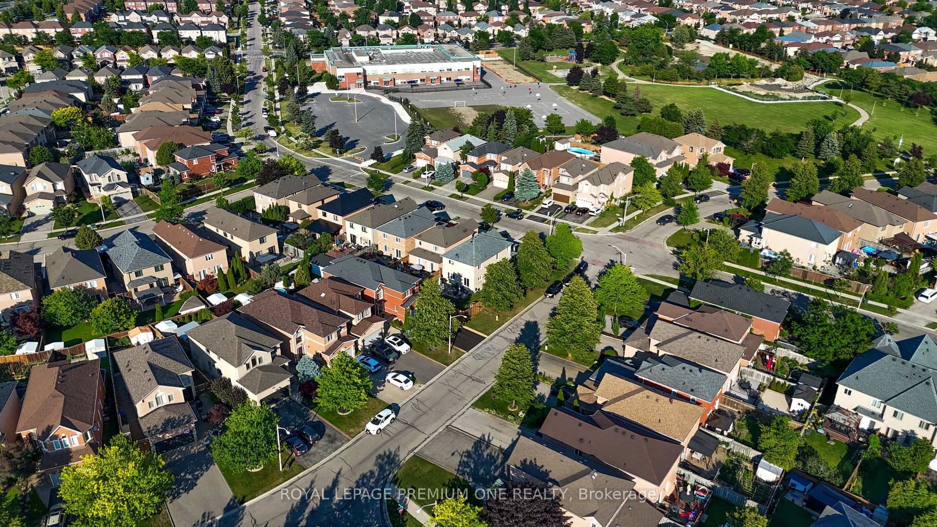 100 Isaac Murray Avenue photo 42