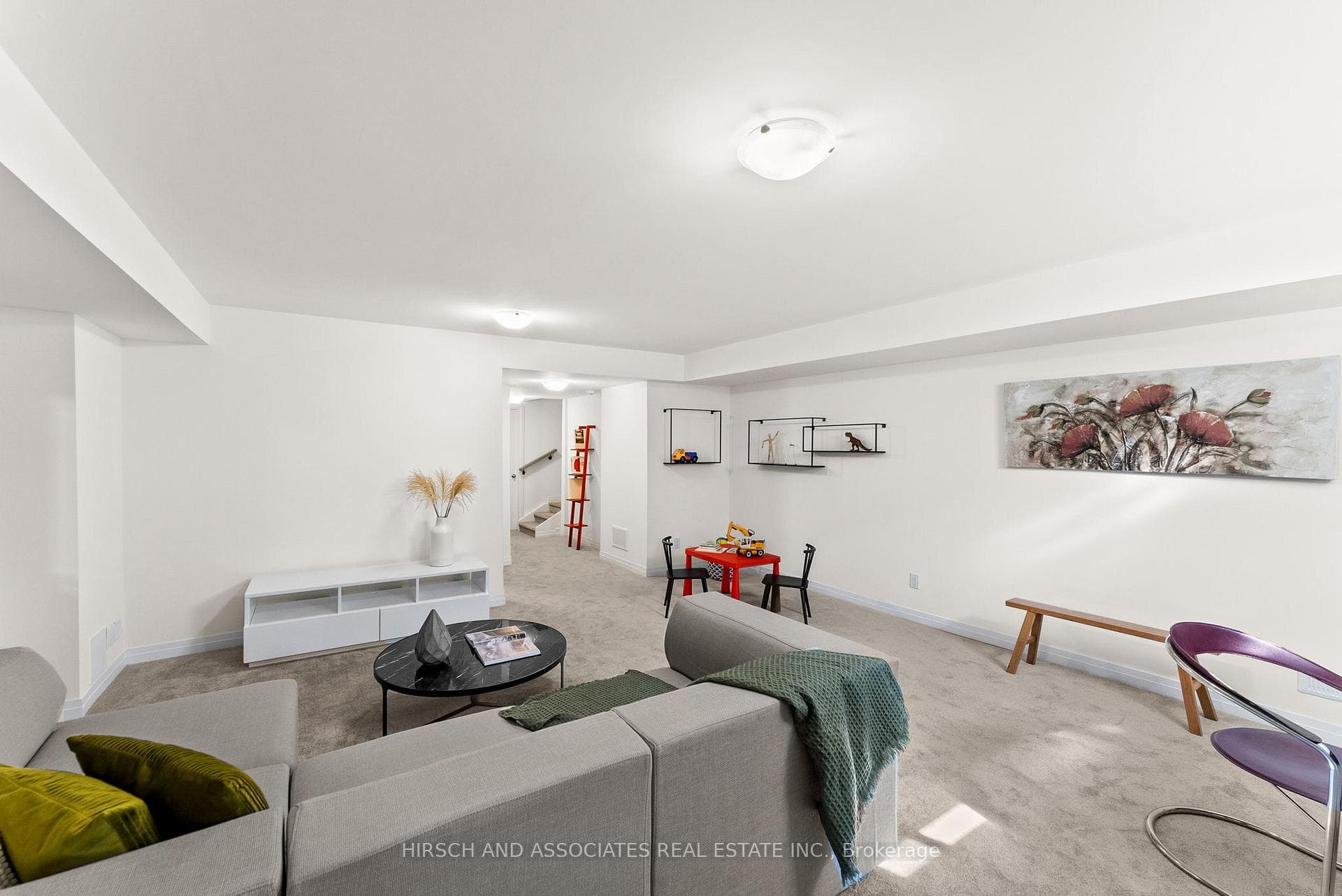 17 Klein Way photo 34