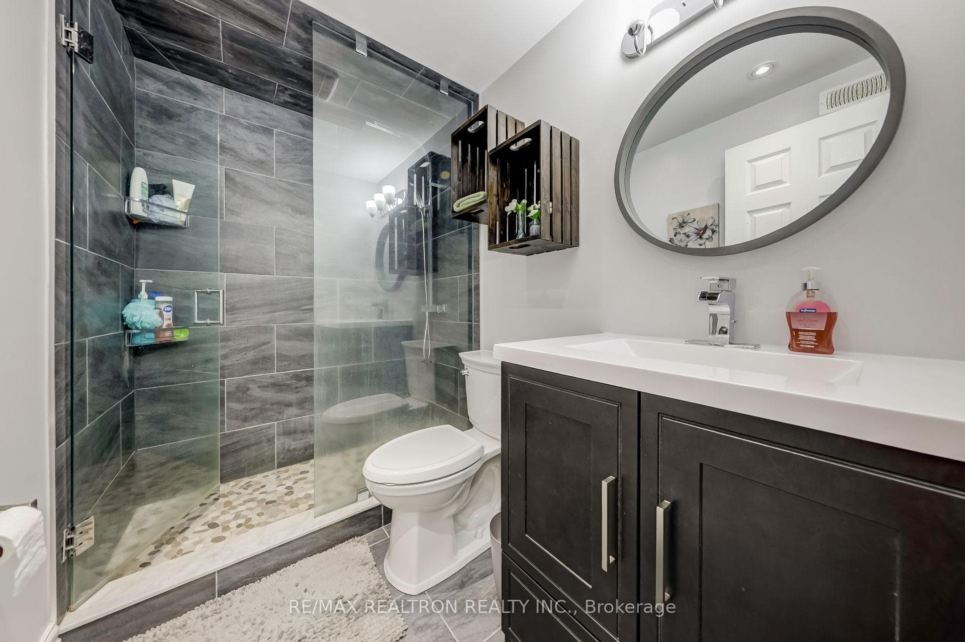 48 Batson Drive photo 25