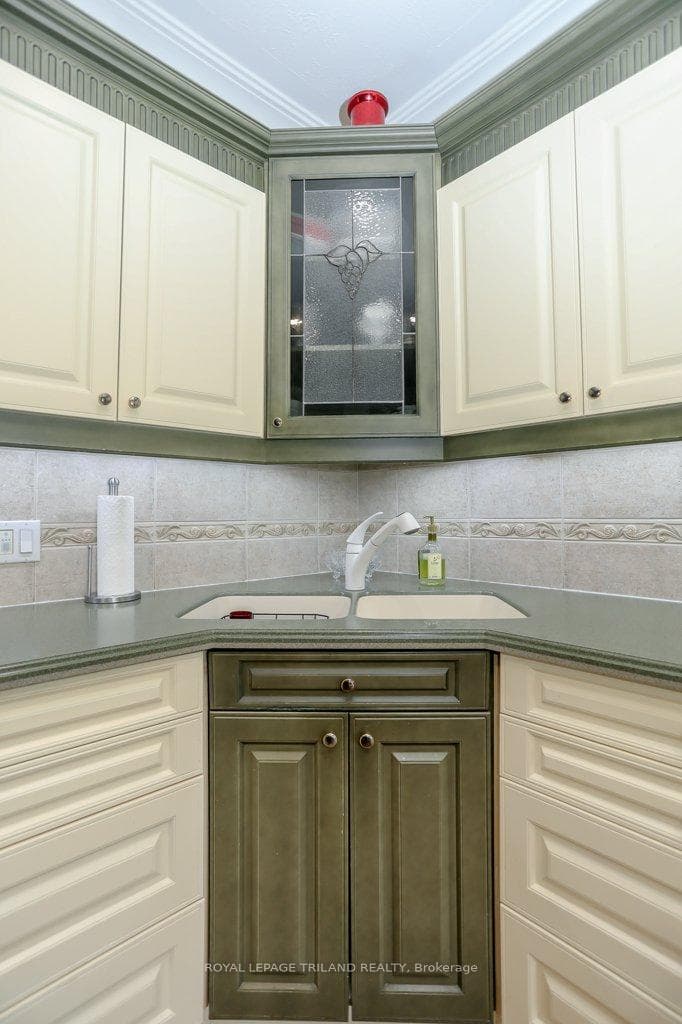 14 Poplar Street photo 16