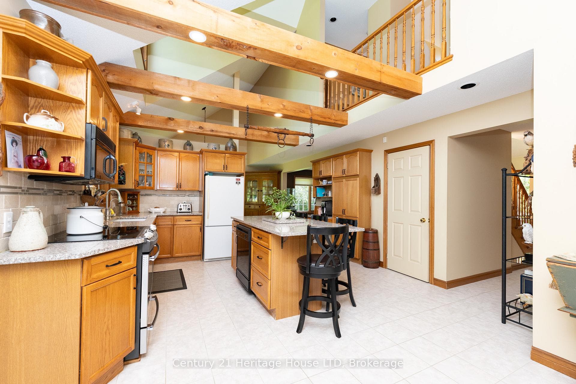 2468 Sunset Drive photo 19