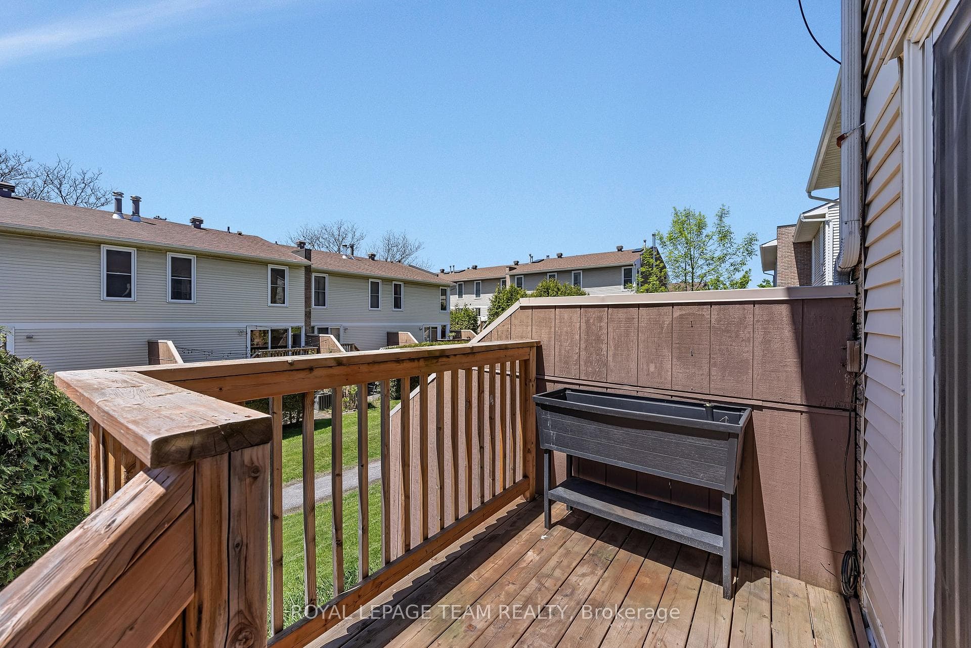 276 Dalehurst Drive Unit C photo 15