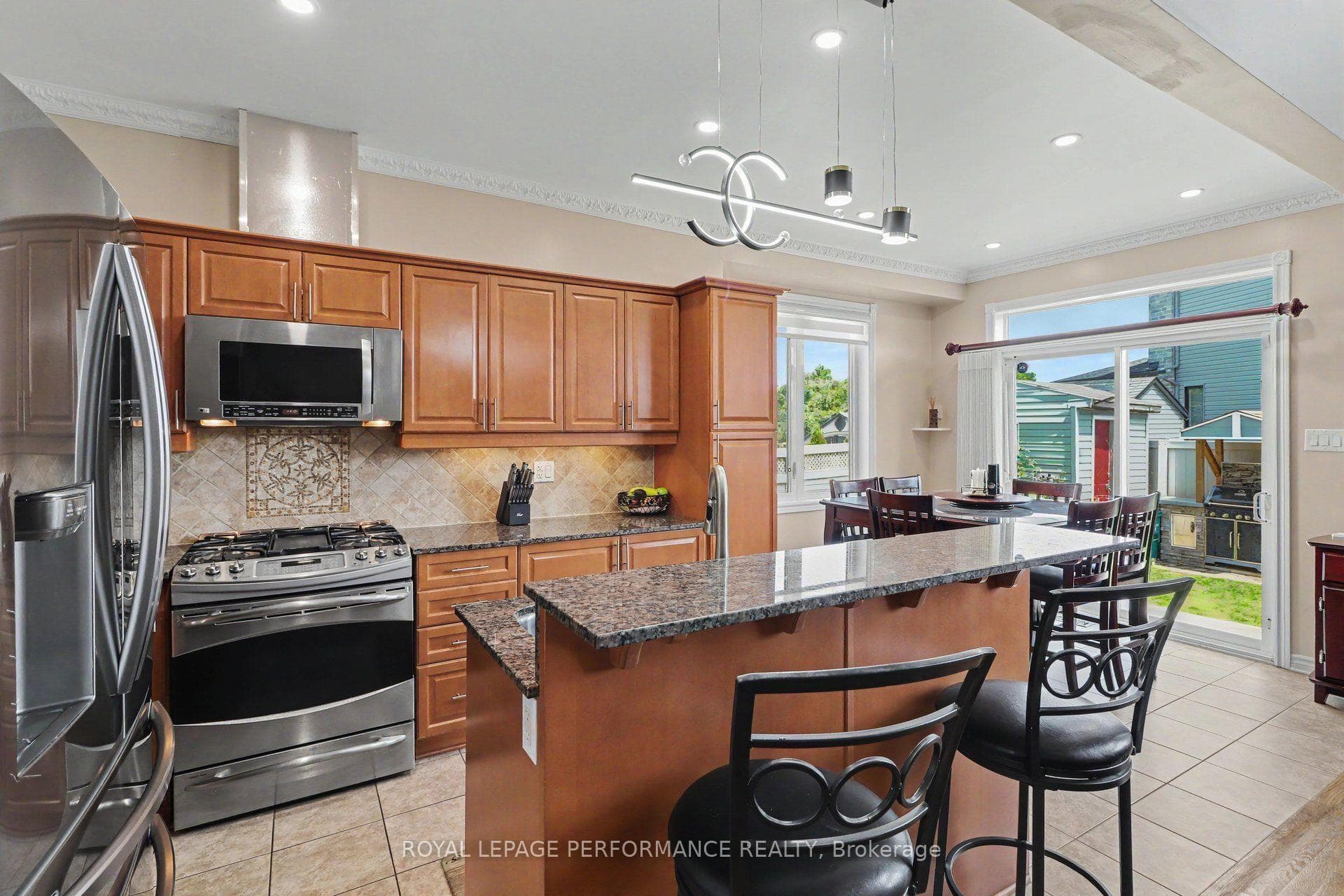119 Felicity Crescent photo 8