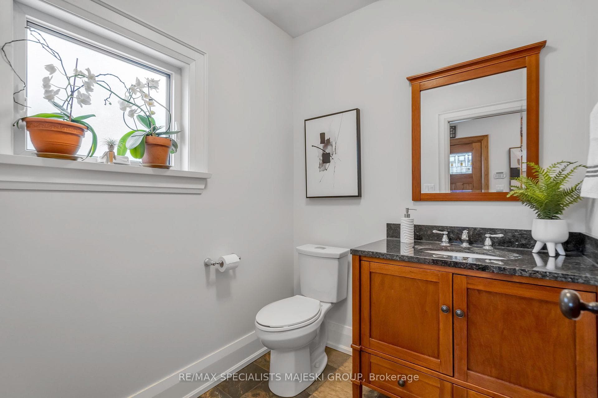 41 Superior Avenue photo 20