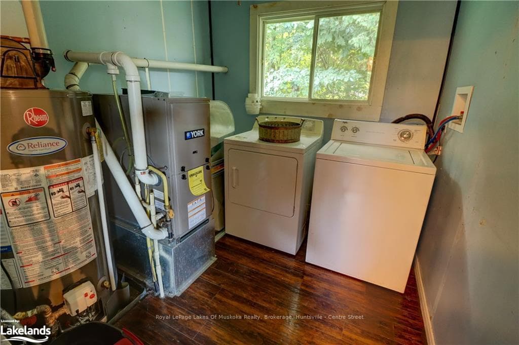 63 SILVER Street photo 21