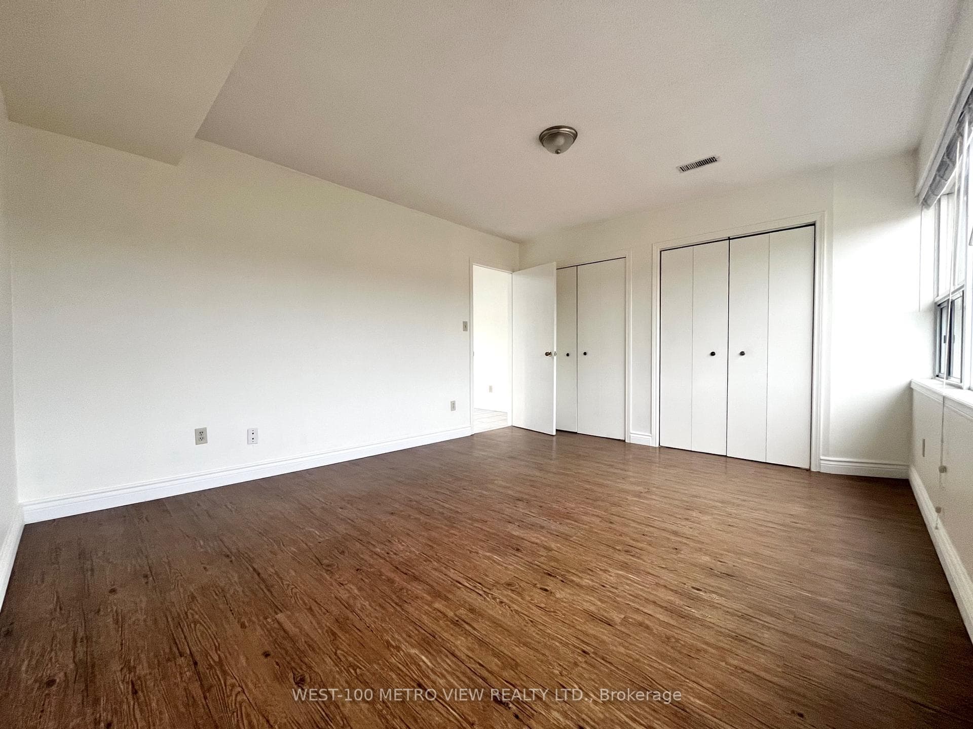 1686 St Clair Avenue Unit 3A photo 6