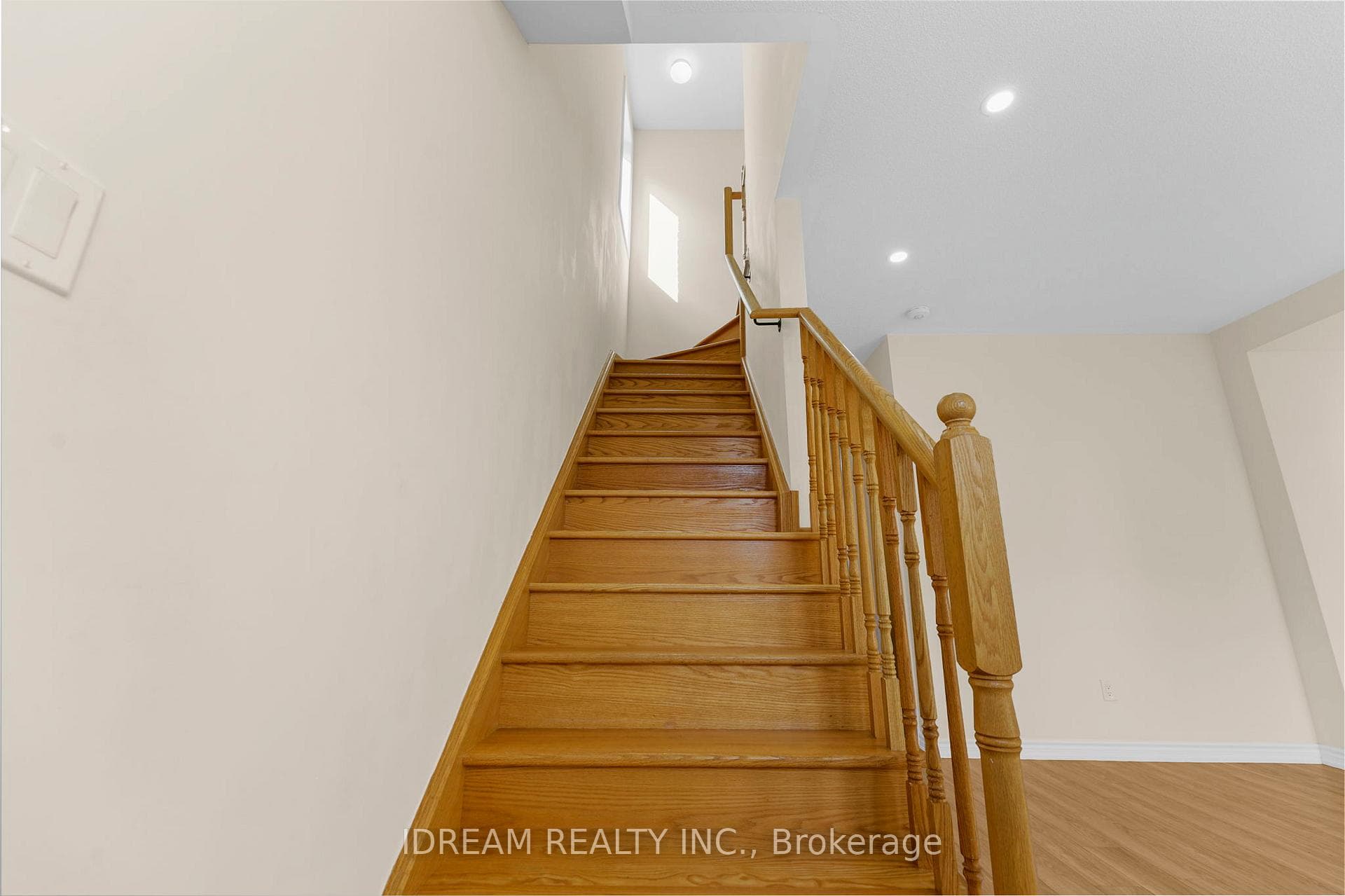 21 Miami Grove photo 21