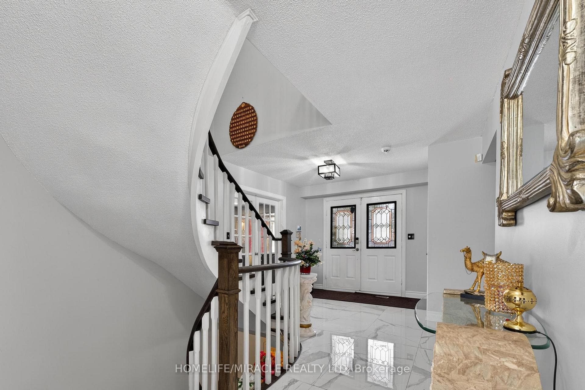 1002 Rambleberry Avenue photo 9