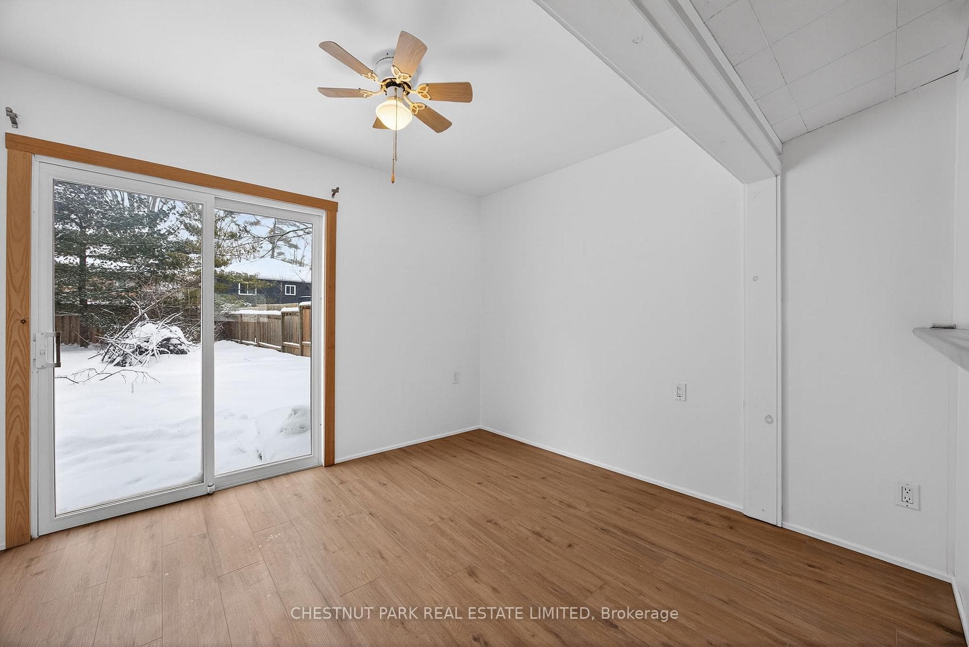 3410 Beachview Avenue photo 8