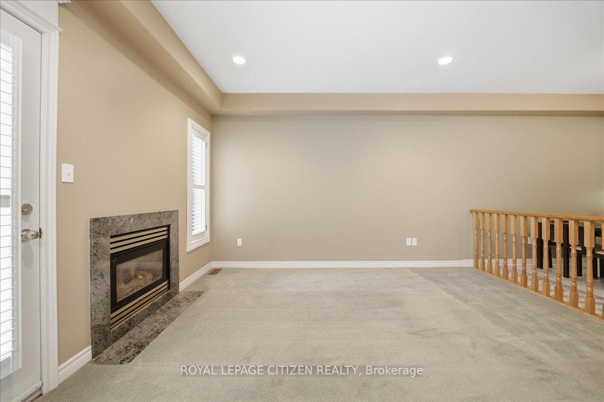 255 Shaftsbury Avenue Unit 36 photo 17