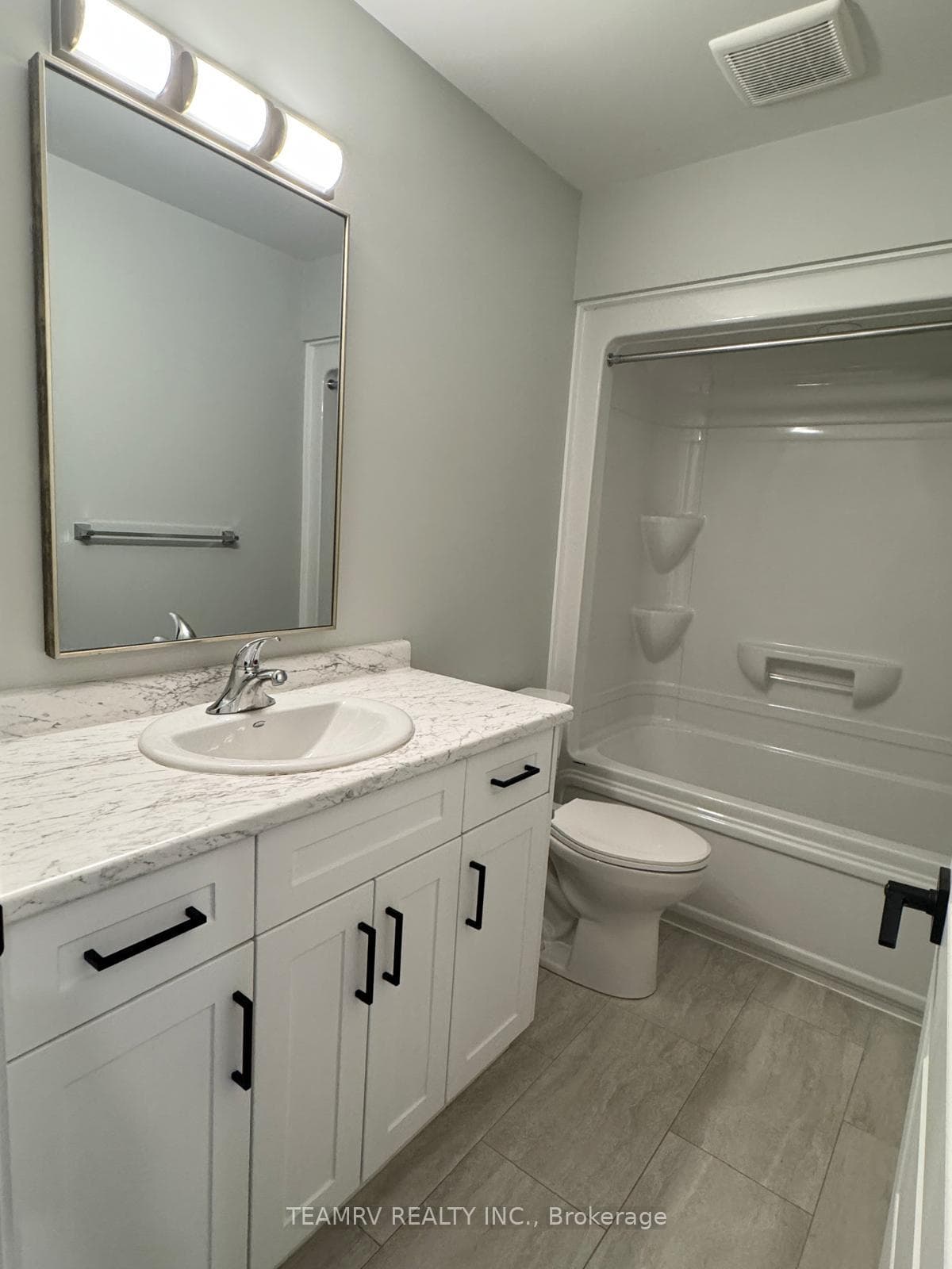 198 Hooper Street photo 26