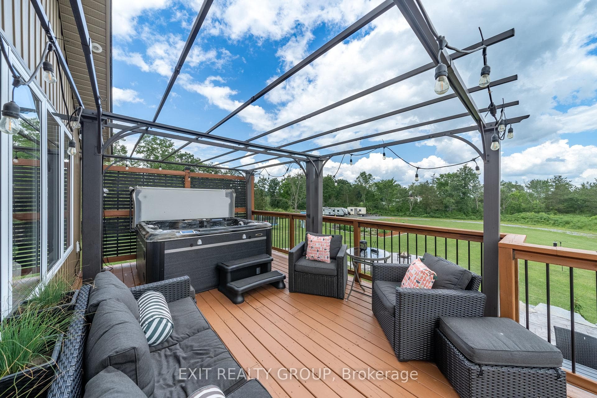 165 Sills Road photo 33