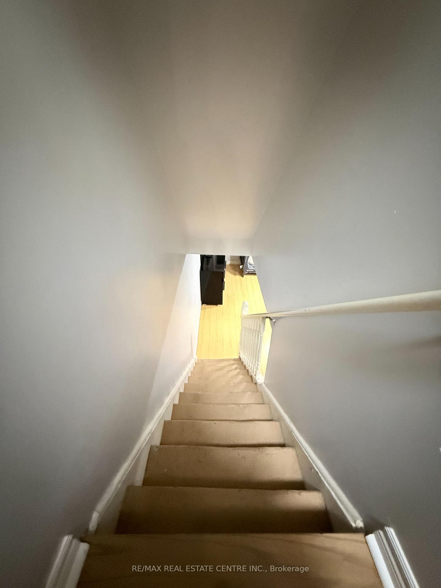 6 Ray Avenue photo 10