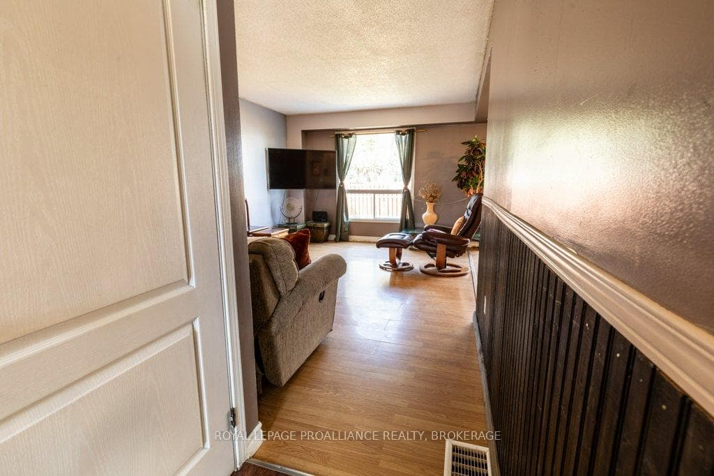1135 Bittersweet Place photo 18