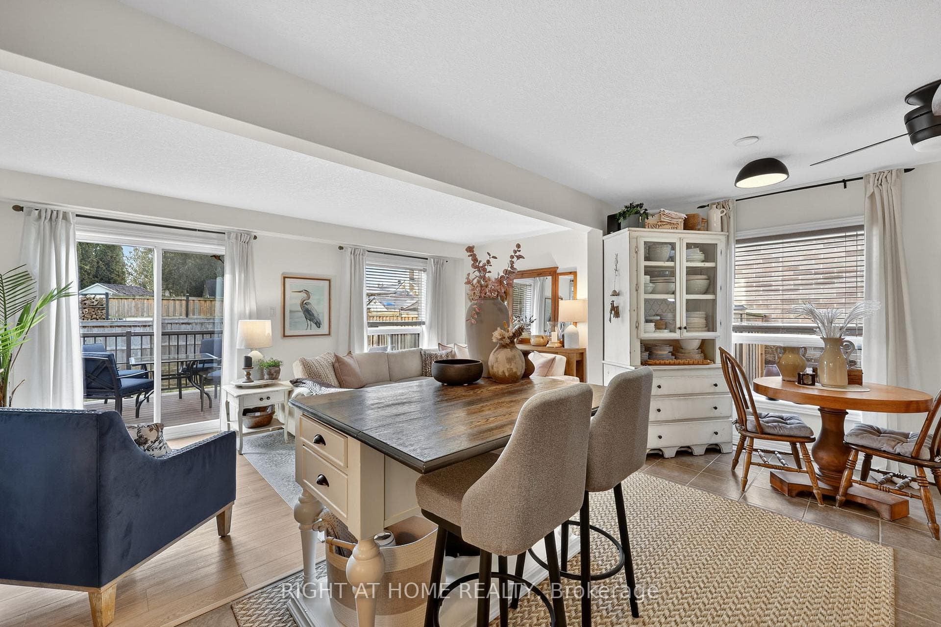 43 Burt Avenue photo 11
