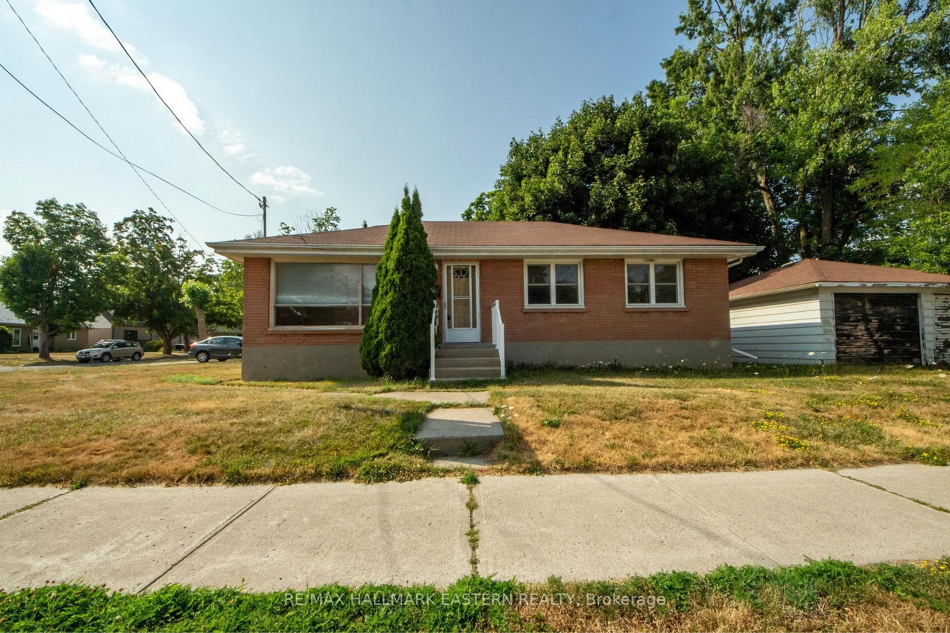 812 Argyle Street photo 1