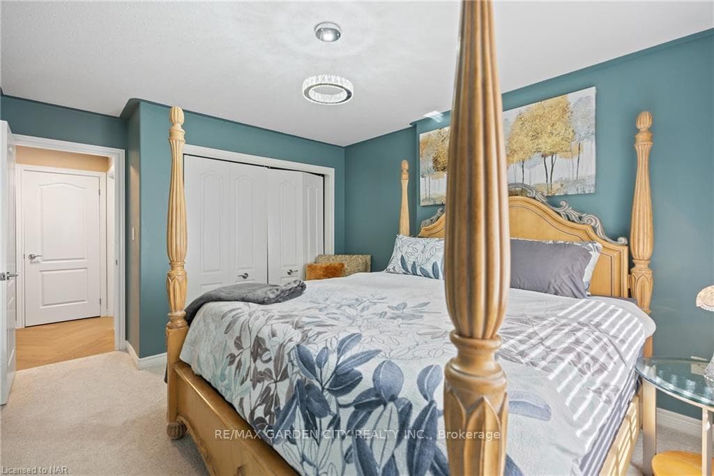 16 Bluegrass Crescent photo 19