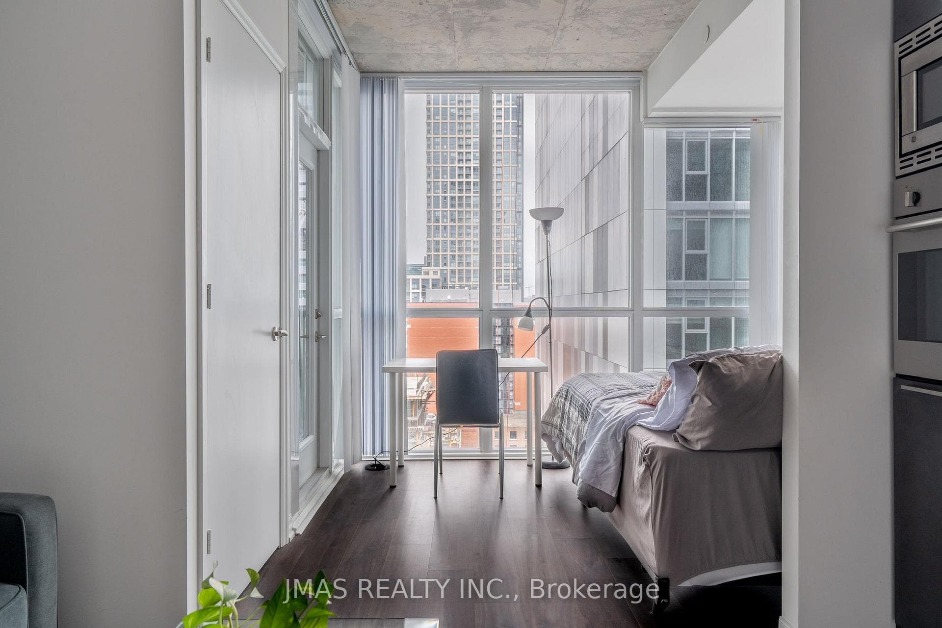 88 Blue Jays Way Unit 1511 photo 10