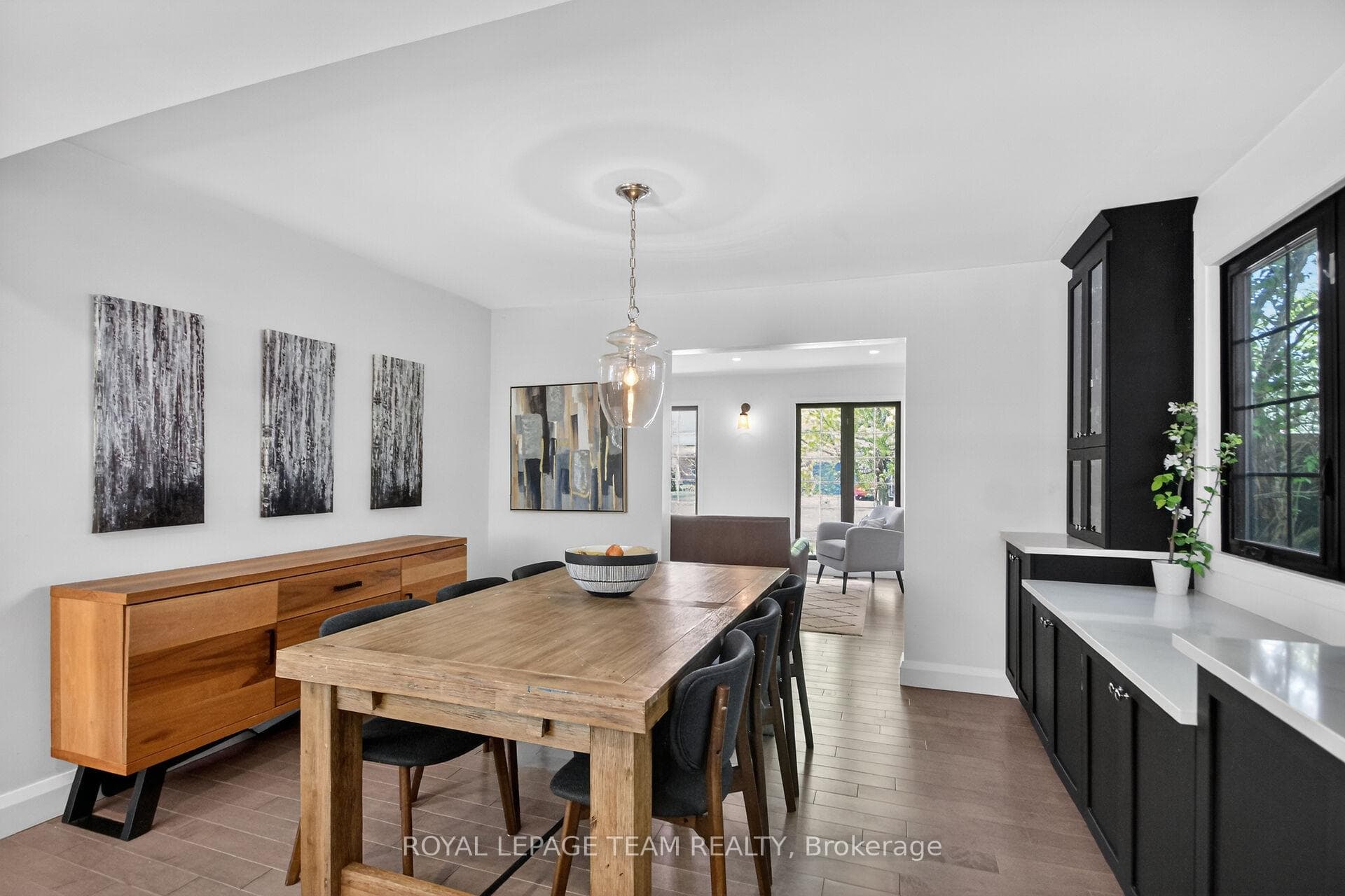 15 Markham Avenue photo 11