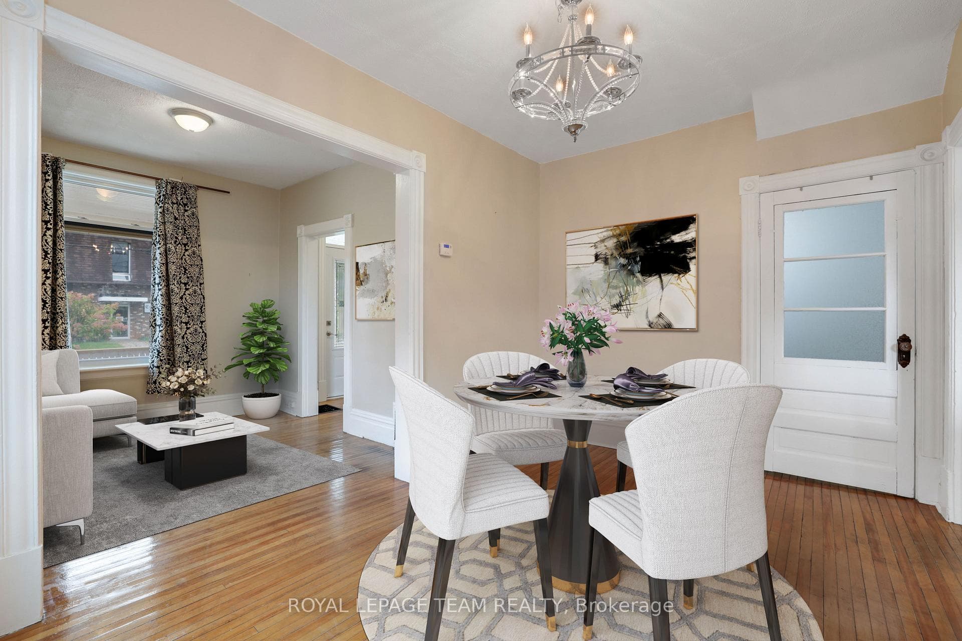Virtually staged dining room