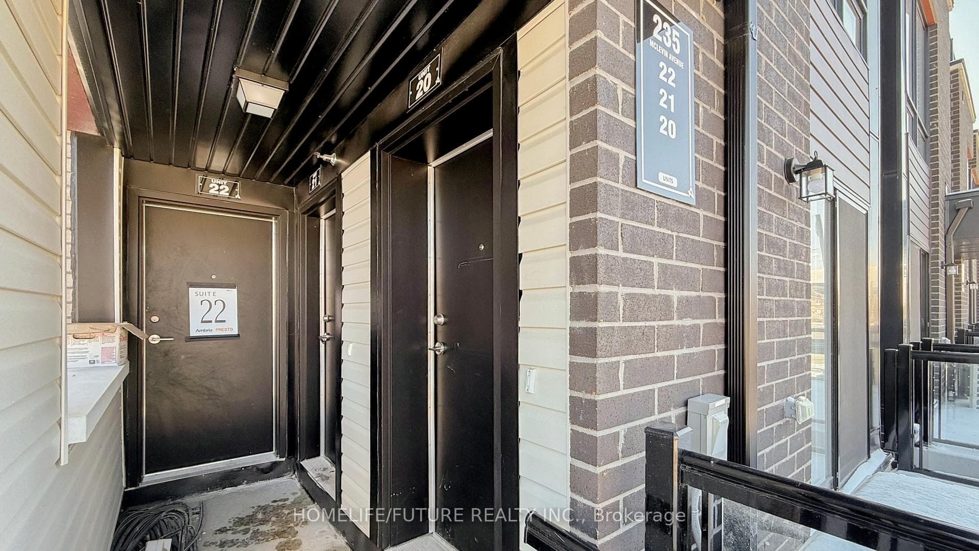 235 Mclevin Avenue Unit 21 photo 6