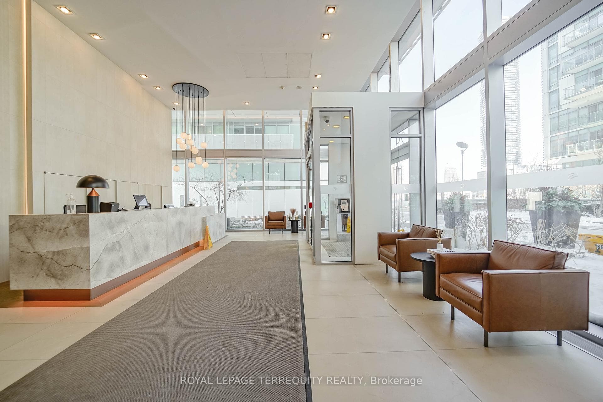 29 Queens Quay N/A Unit 410 photo 41
