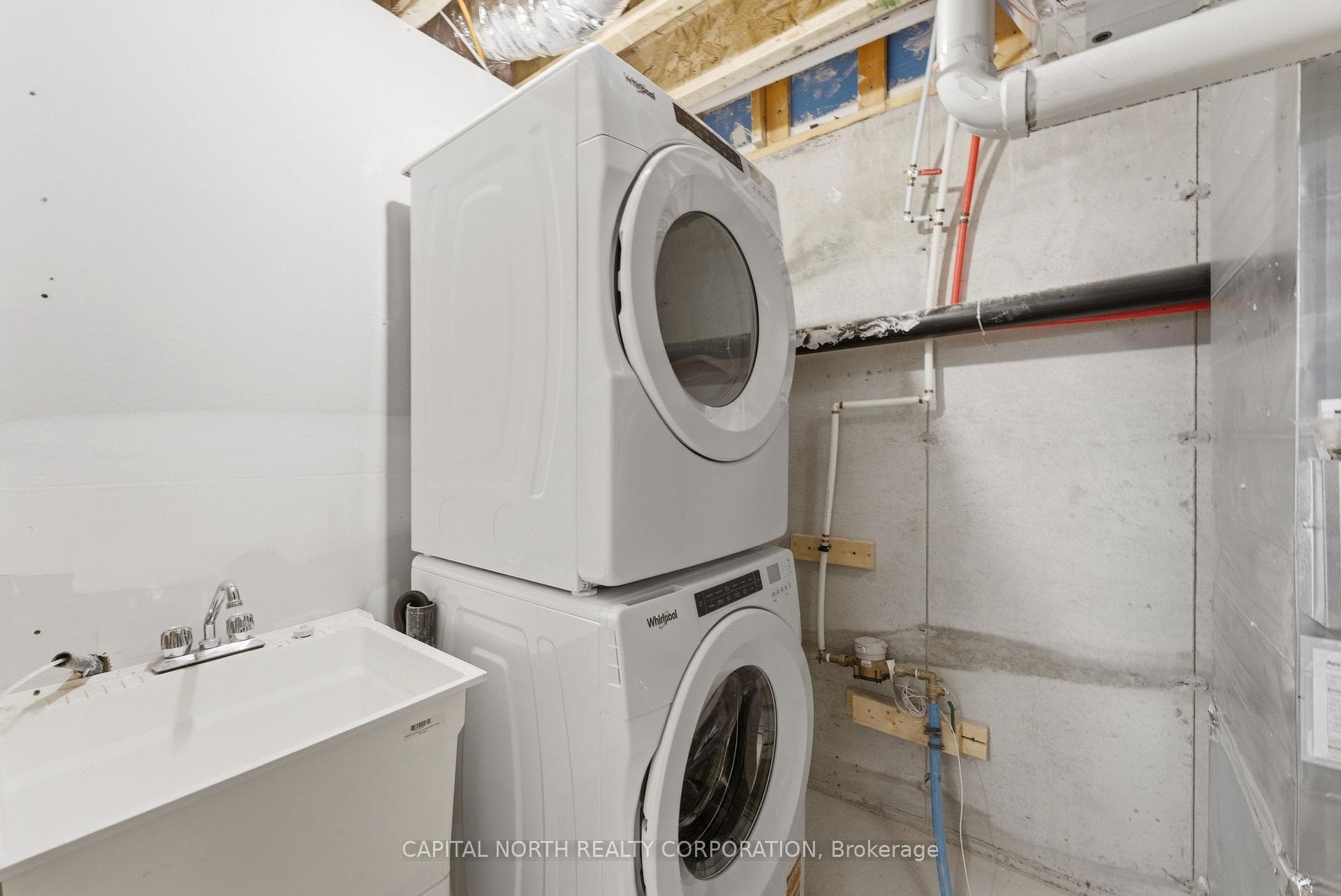 54 Touraine Avenue Unit 4 photo 28