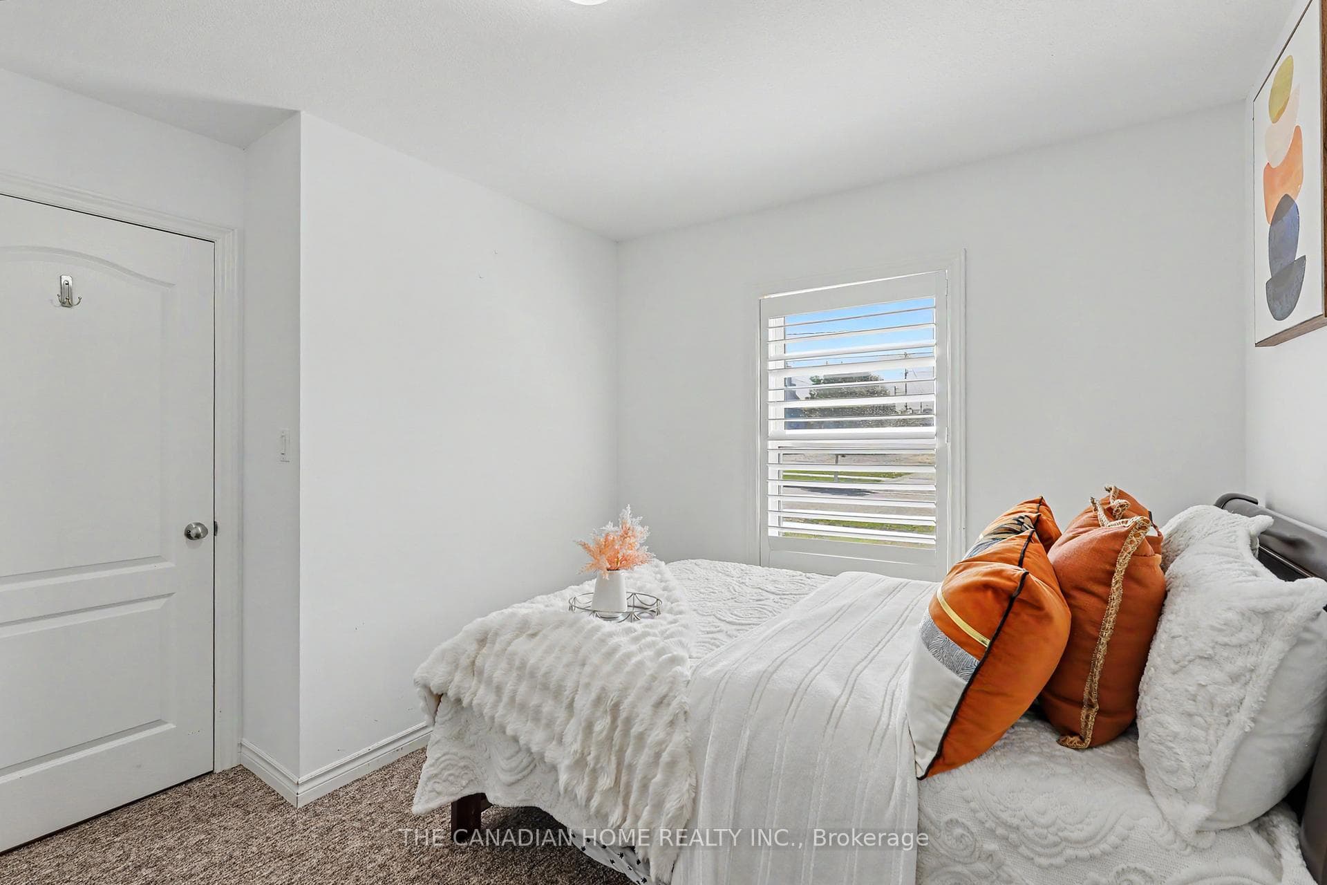 219 PICTON Street photo 7