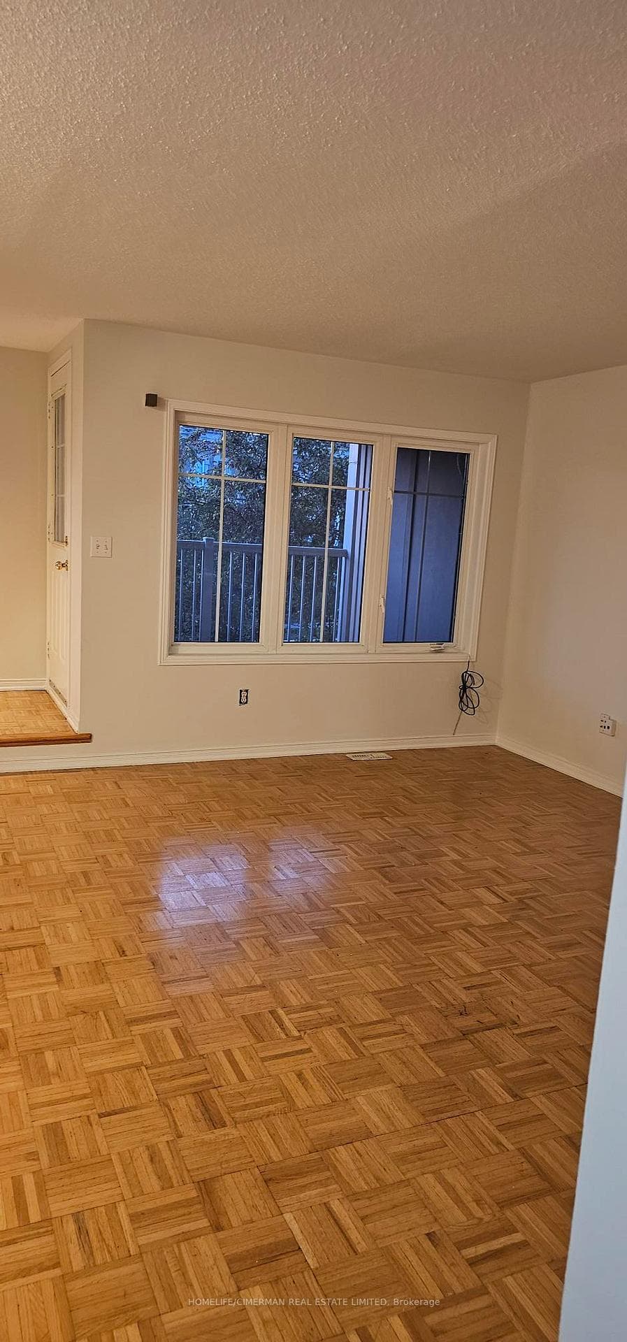 365 Murray Ross Parkway Unit 16 photo 9