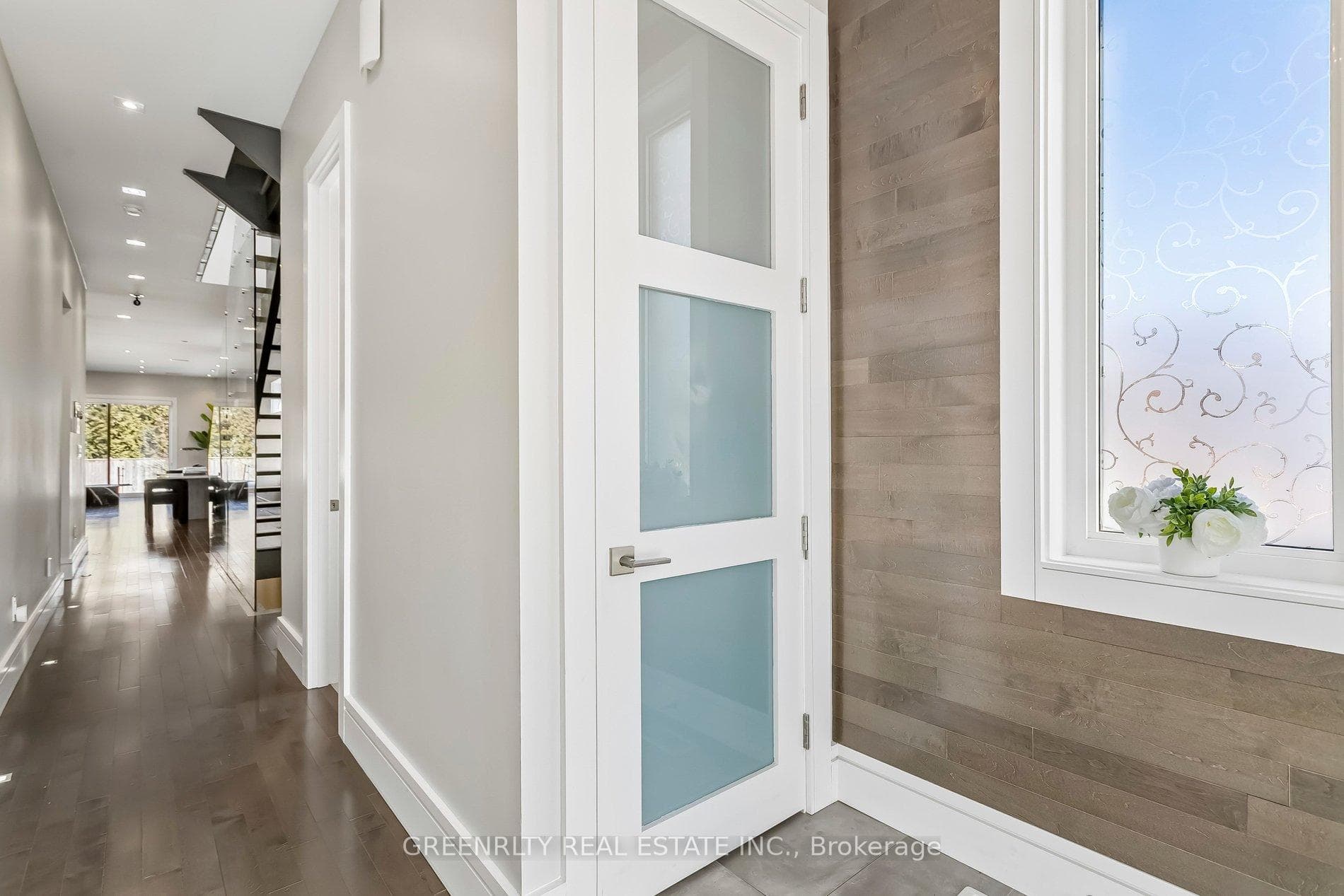 21A Maple Avenue photo 4