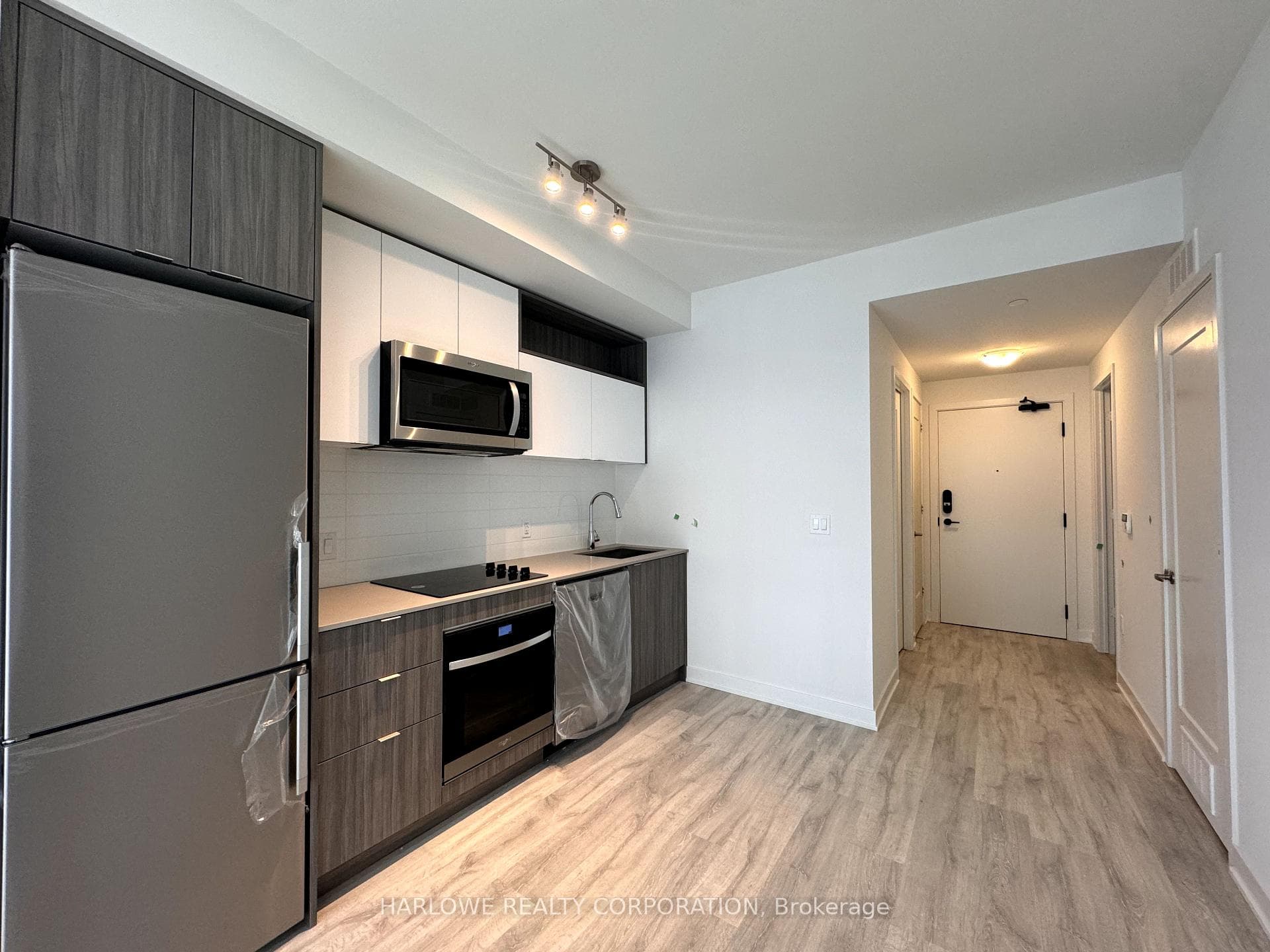 70 Princess Street Unit 2711 E photo 1