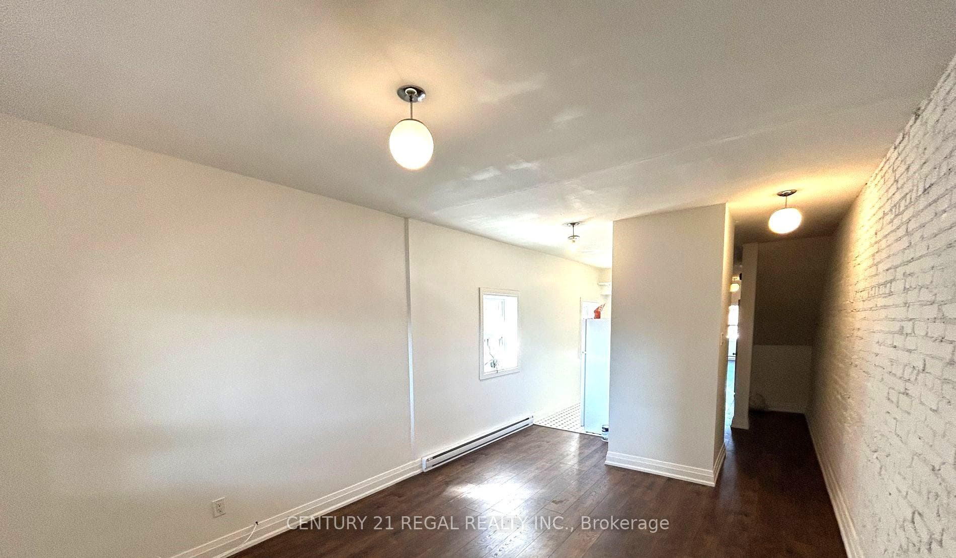 1597 DUNDAS Street Unit #1 photo 2