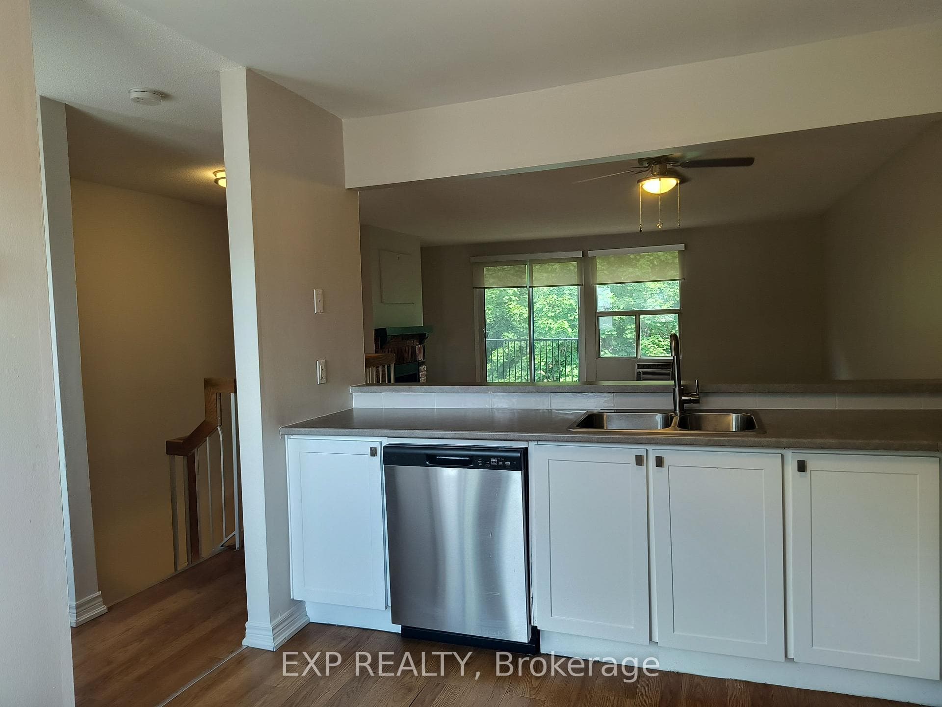 1310 Richmond Road Unit 004 photo 5