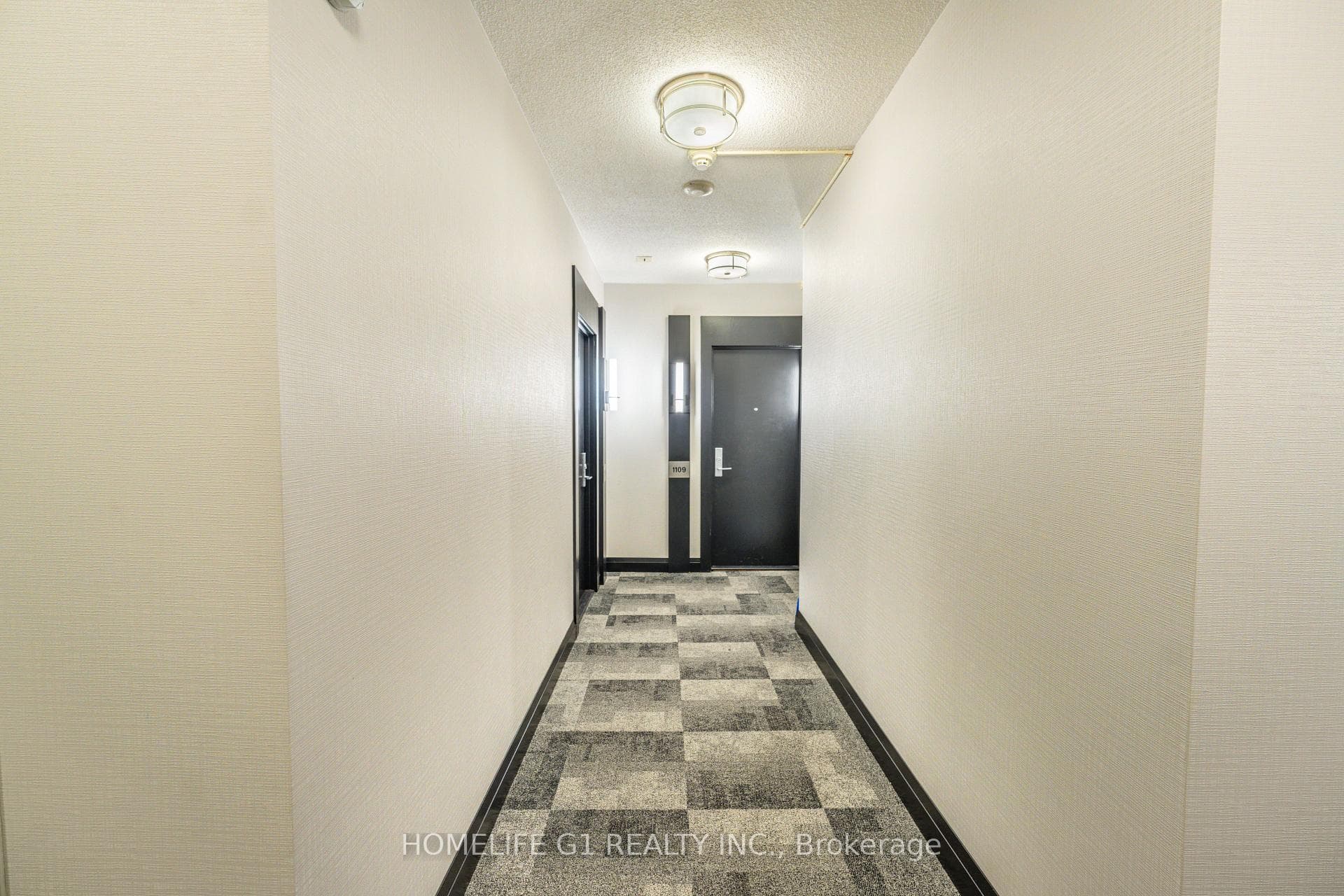 70 Absolute Avenue Unit 1109 photo 8