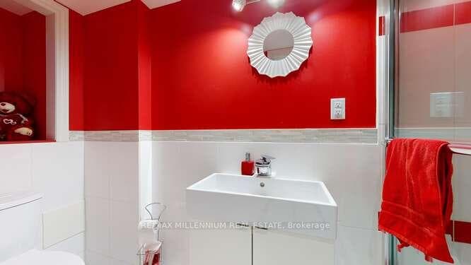 25 Trevino Crescent photo 32